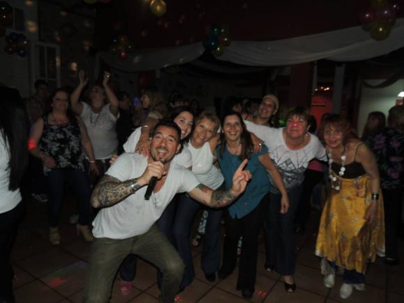 FOTOS SHOW GUSTAVO SANTILLAN EN ¨SEPTIEMBRE EVENTOS¨