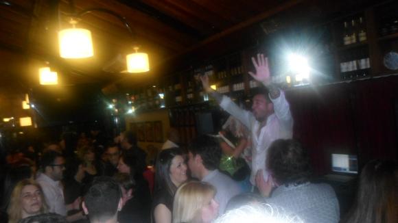 FOTO SHOW GUSTAVO SANTILLAN EN ¨LA CANTINA¨