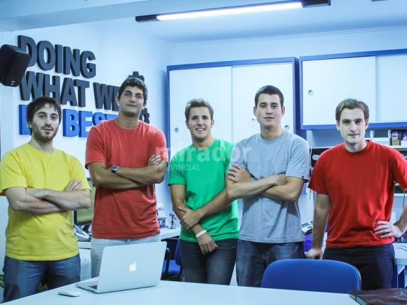 Jovenes Argentinos crearon una lámpara inteligente para el mercado europeo