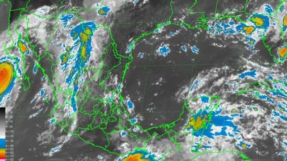 2.000 evacuados en Baja California debido al huracán Norbert
