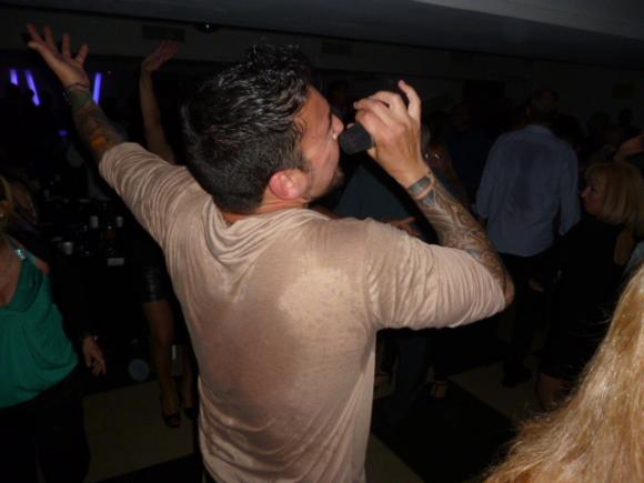 SHOWS JUEVES 16,VIERNES 17 Y SABADO 18 EN...