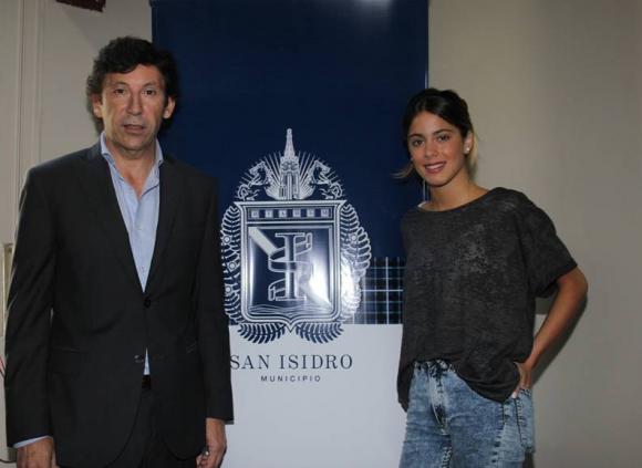 Violetta es la madrina del Hospital Materno Infantil de San Isidro