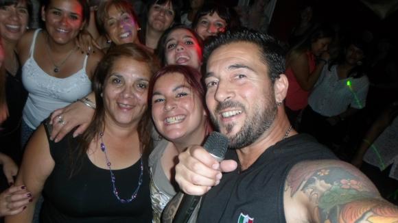 FOTOS SHOW GUSTAVO SANTILLAN EN ¨SEPTEMBRE EVENTOS¨