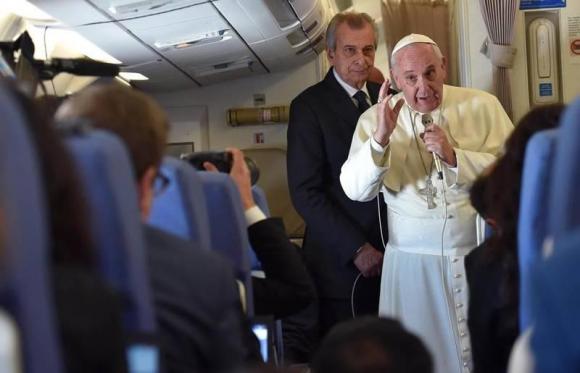 El Papa habló de todo al regreso de su viaje a Filipinas