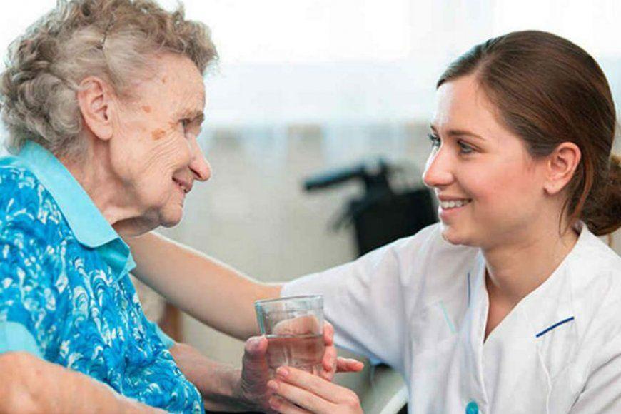 Capacitación gratuita para cuidadoras y cuidadores domiciliarios de adultos mayores