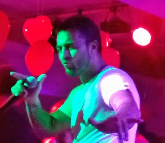 FOTOS SHOW GUSTAVO SANTILLAN EN ¨ESPACIO QUINTANA¨ RECOLETA