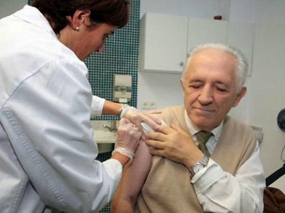 Corrigen la vacuna contra la gripe buscando más eficacia