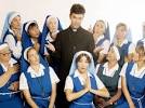 A Canal 13: ¡Que no emita ¨Esperanza mía¨, un insulto a la vocación religiosa!