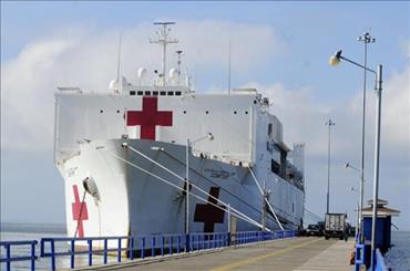 Buque de Marina de EEUU zarpa de Miami para misión humanitaria en el Caribe