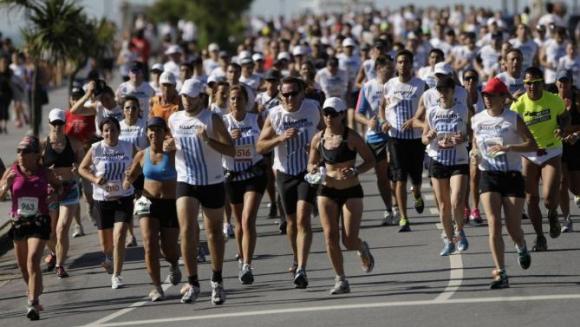 Maratón solidaria en el hipódromo de San Isidro
