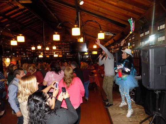 FOTOS SHOW GUSTAVO SANTILLAN EN ¨LA CANTINA DE MI TIO¨