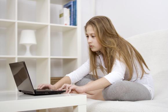 8 de cada 10 chicos usuarios de redes sufren acoso