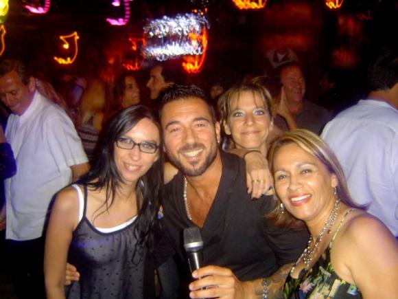 FOTOS SHOW GUSTAVO SANTILLAN EN ¨LA VENTOLA¨