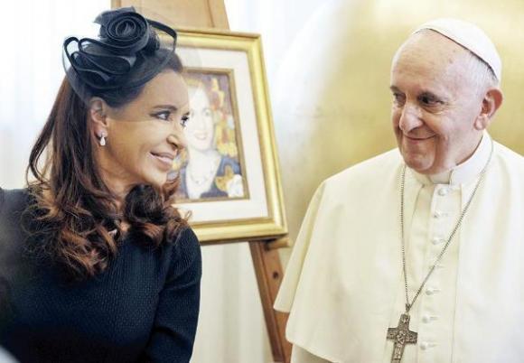 El Papa a la Presidenta: ¨Rezo por una pacífica convivencia y una creciente prosperidad¨