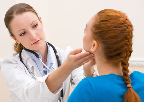 Hospital Central de San Isidro: Charla sobre el cuidado de la tiroides