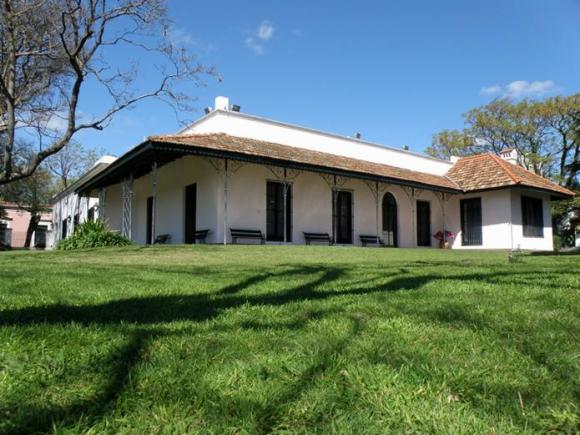 Doble presentación en Los Ombúes