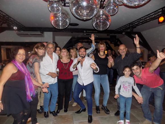 FOTOS SHOW GUSTAVO SANTILLAN EN ¨DIE ENGEL¨