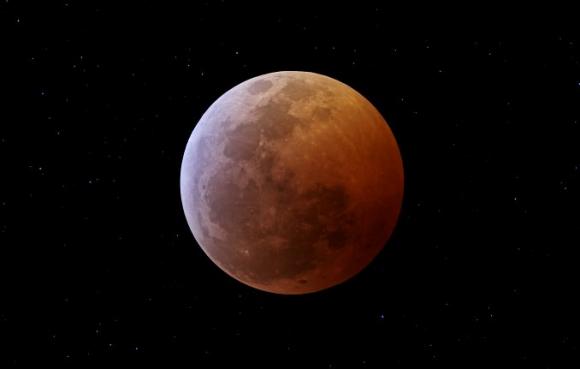 La Luna se juntará con Saturno y se podrá ver en todo el país