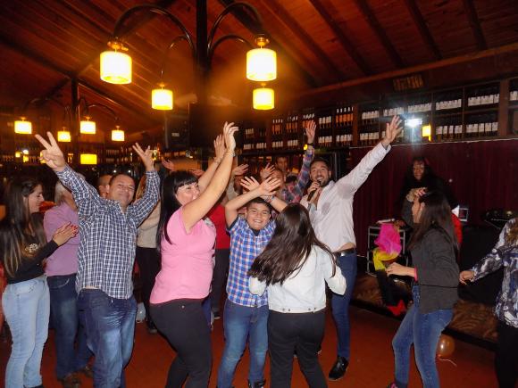 FOTOS SHOW GUSTAVO SANTILLAN EN ¨LA CANTINA DE MI TIO¨