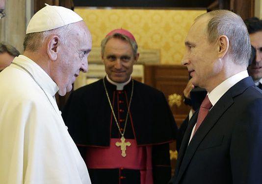 El Papa pidió a Putin un compromiso con la paz en Ucrania
