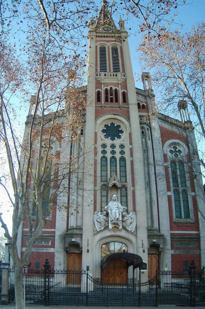 LA BASÍLICA MARÍA AUXILIADORA-donde fue bautizado el Papa Francisco