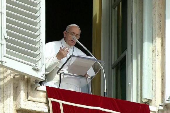 ¨La fe es tocar a Jesús y tomar de Él la gracia que salva¨