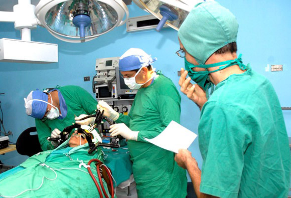 Provincia de Bs As: Operaciones gratuitas contra el Parkinson