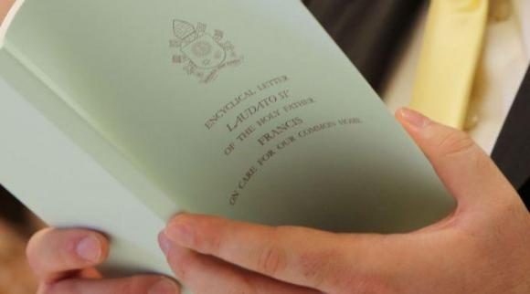 Mons. Lozano: “Laudato si’, una encíclica para cuidar la casa común”