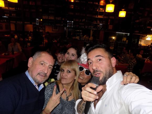 FOTOS SHOW GUSTAVO SANTILLAN EN ¨LA CANTINA DE MI TIO¨