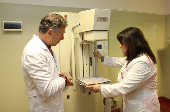 SI: El Hospital Central sumó un mamógrafo de última generación