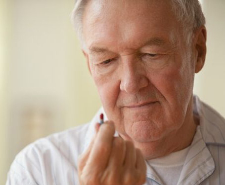 Polifarmacia en mayores: cuando los medicamentos se convierten en un peligro