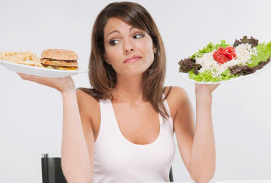 Restringir la grasa adelgaza más que bajar carbohidratos