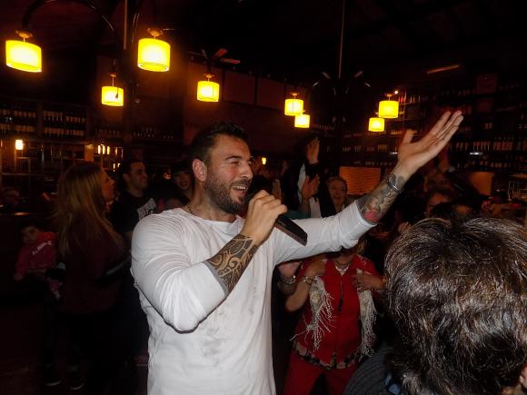 FOTOS SHOW GUSTAVO SANTILLAN EN ¨LA CANTINA DE MI TIO¨