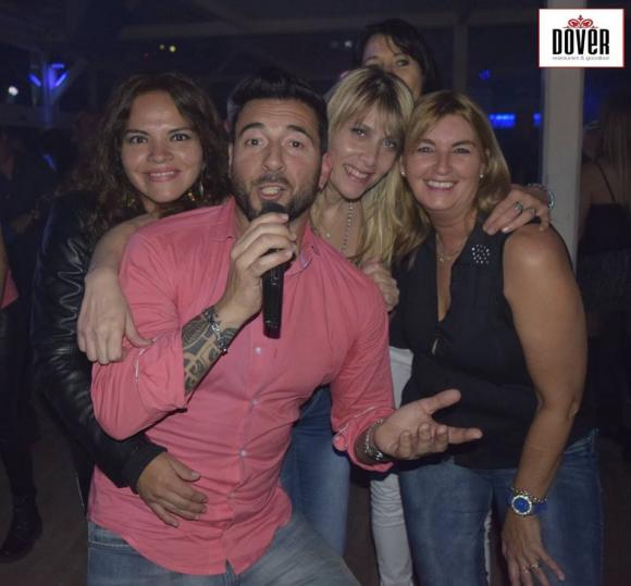 FOTOS SHOW GUSTAVO SANTILLAN EN ¨DOVER¨