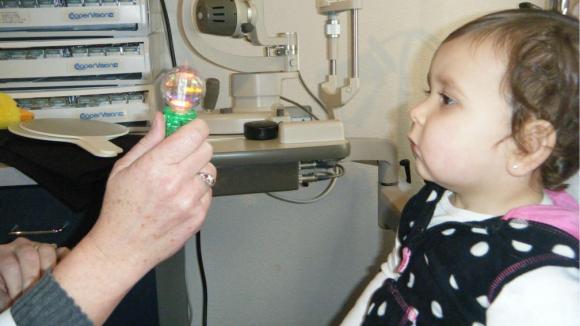 Aconsejan controles oftalmológicos desde el primer año 