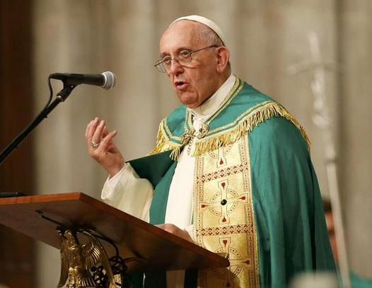 Francisco habló de “la vergüenza de los abusos” y manifestó su apoyo a los religiosos