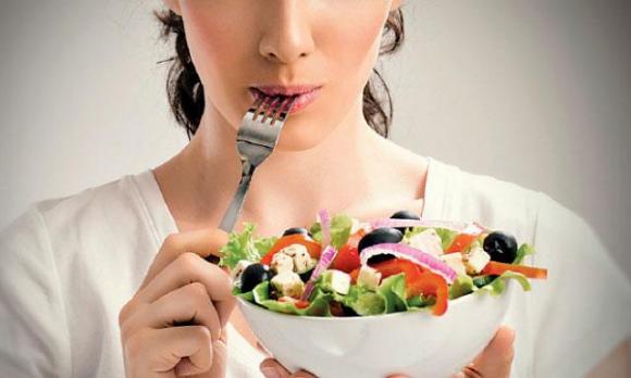 Cáncer de mama | ¿Por qué es fundamental llevar una buena alimentación?