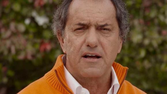 El ¨fail¨ de la canción del spot de Scioli