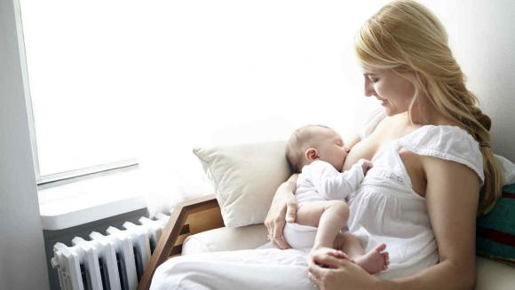 La mayoría de las mujeres deja de amamantar antes de tiempo