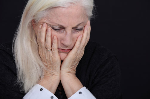 Adultos mayores: la soledad aumenta el riesgo de enfermar y morir