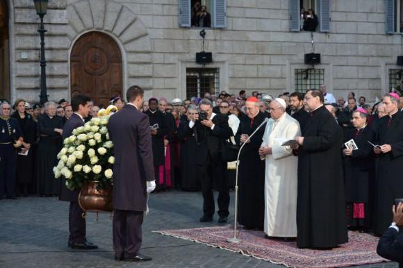 El Papa ante la Inmaculada: ¨Eres la Madre de la Misericordia¨