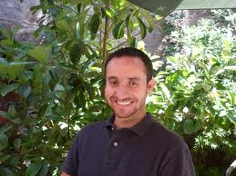 Profesor Héctor Hoyos, cuenta y analiza la obra de Jorge Luis Borges