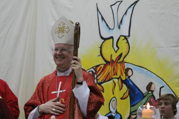 Mons. Laxague toma posesión de la diócesis de Zárate-Campana