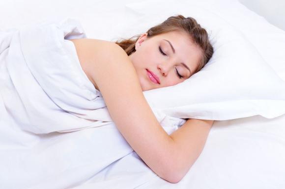 Beneficios de dormir sobre el lado izquierdo