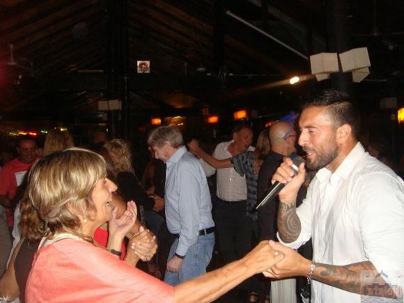 FOTOS SHOW GUSTAVO SANTILLAN EN ¨CATALEJO¨