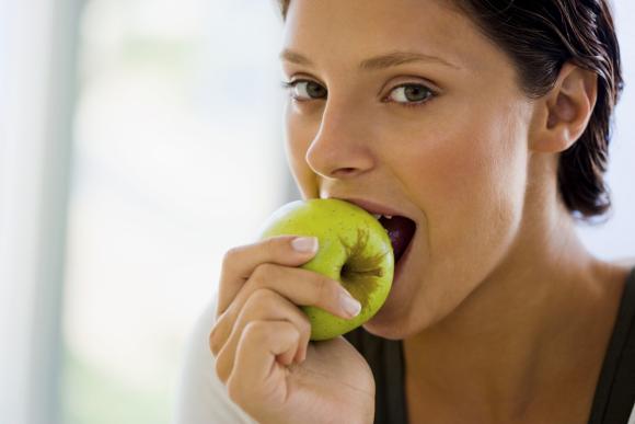Consumir fruta diariamente podría ayudar al corazón