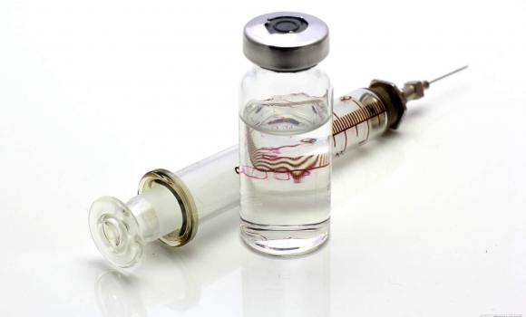 La OMS aprobó el uso de la primera vacuna contra el dengue en países endémicos