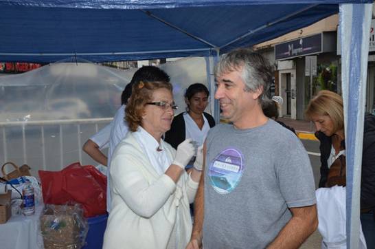 SAN ISIDRO: Continúa la campaña gratuita en vía pública de vacunación