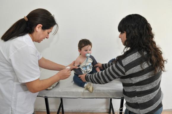 Advierten que demorar la vacunación antigripal expone a cuadros graves y hasta fatales