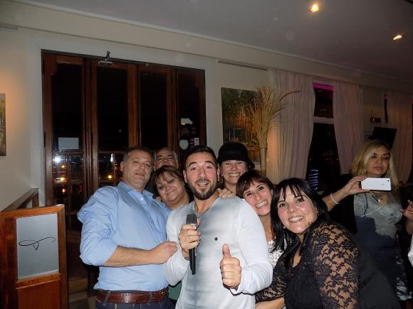 FOTOS SHOW GUSTAVO SANTILLAN EN ¨VIVANCO¨